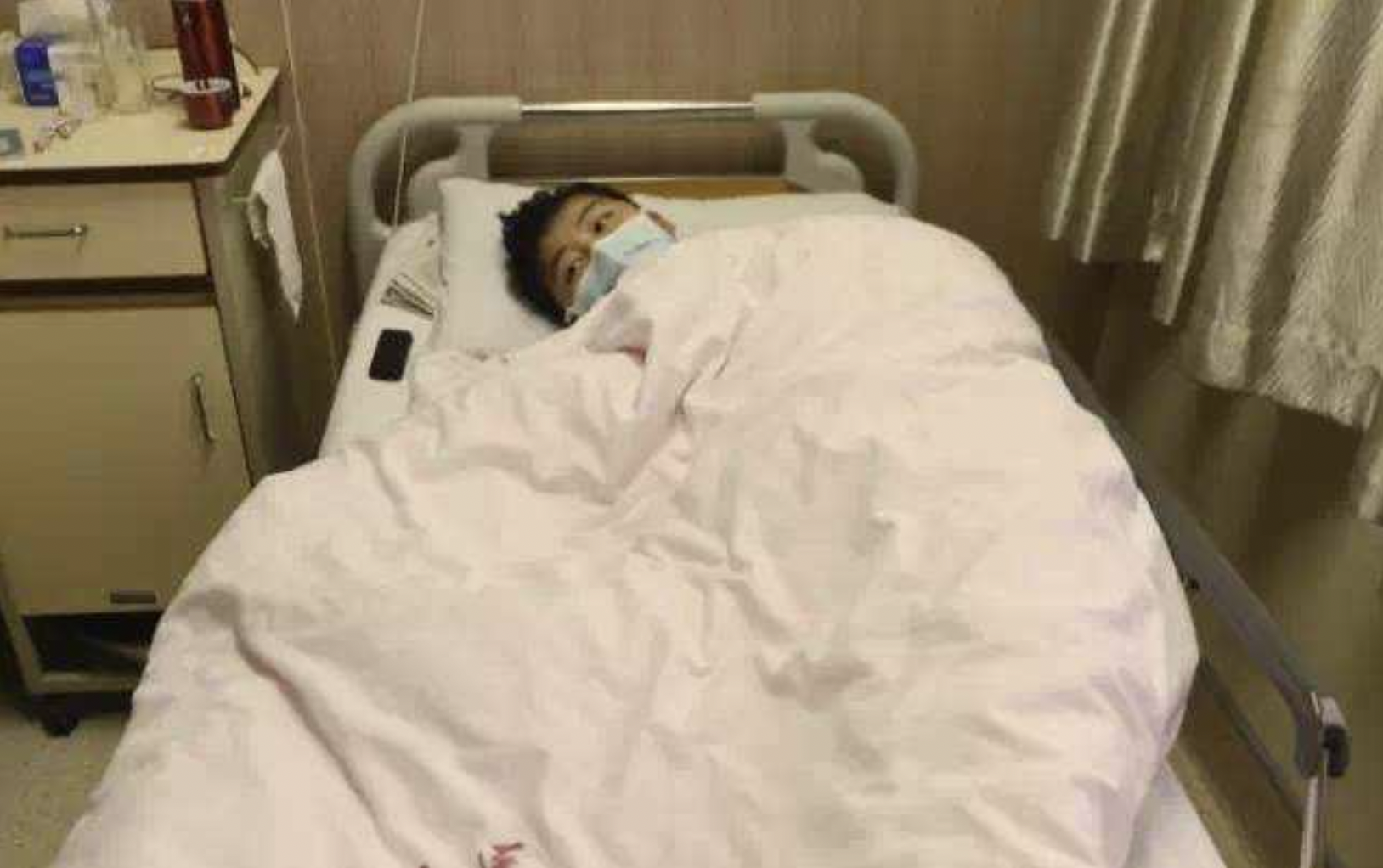 2015年躺在病床上的方博。