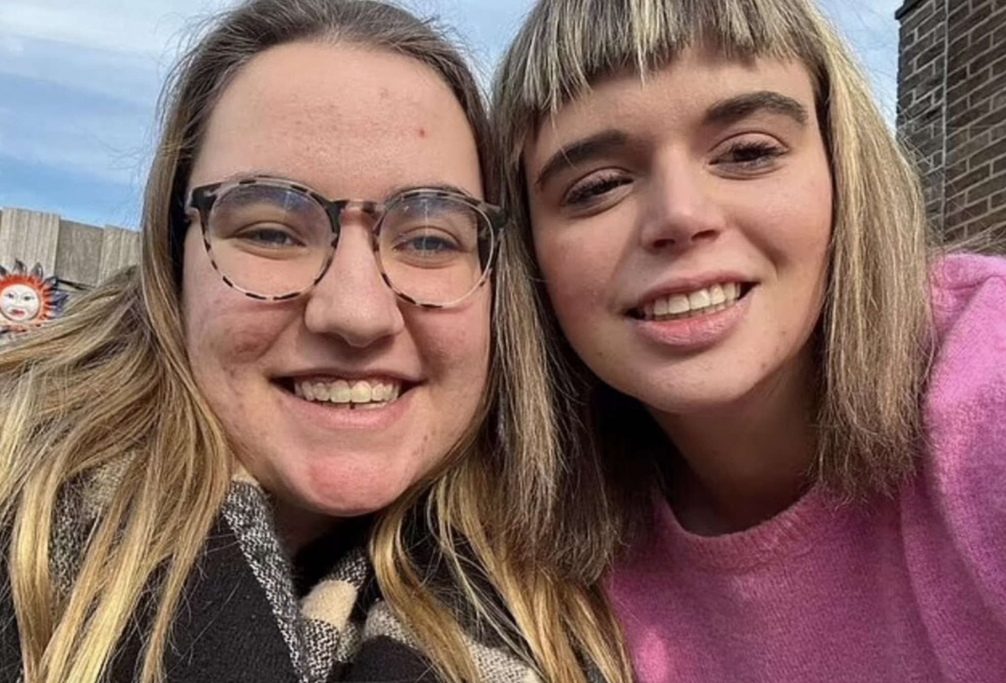 香緹服藥長達「6年」,曾2度自殺。