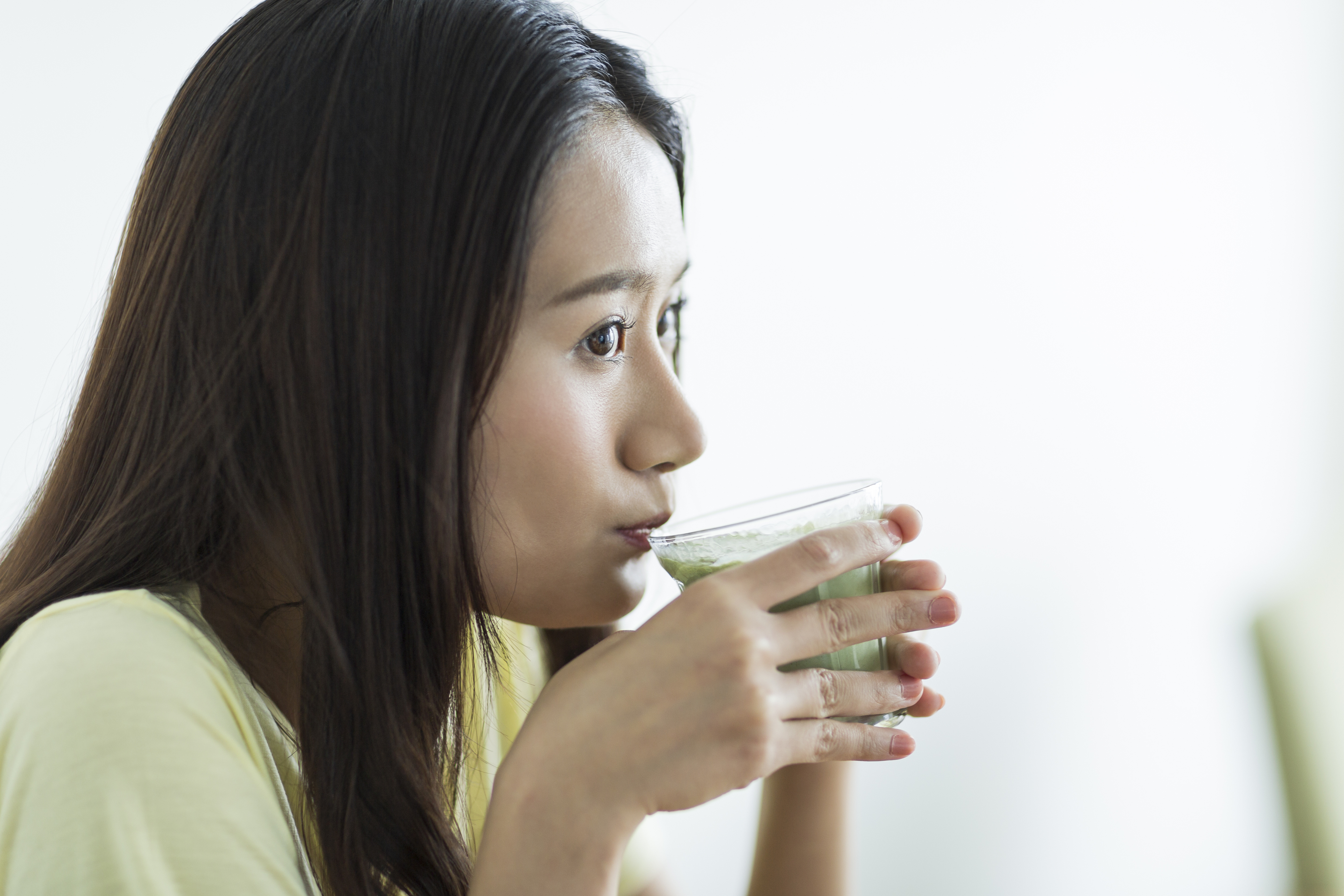 內地一名30歲女子為減肥自製「減肥汁」。(示意圖 非當事人)