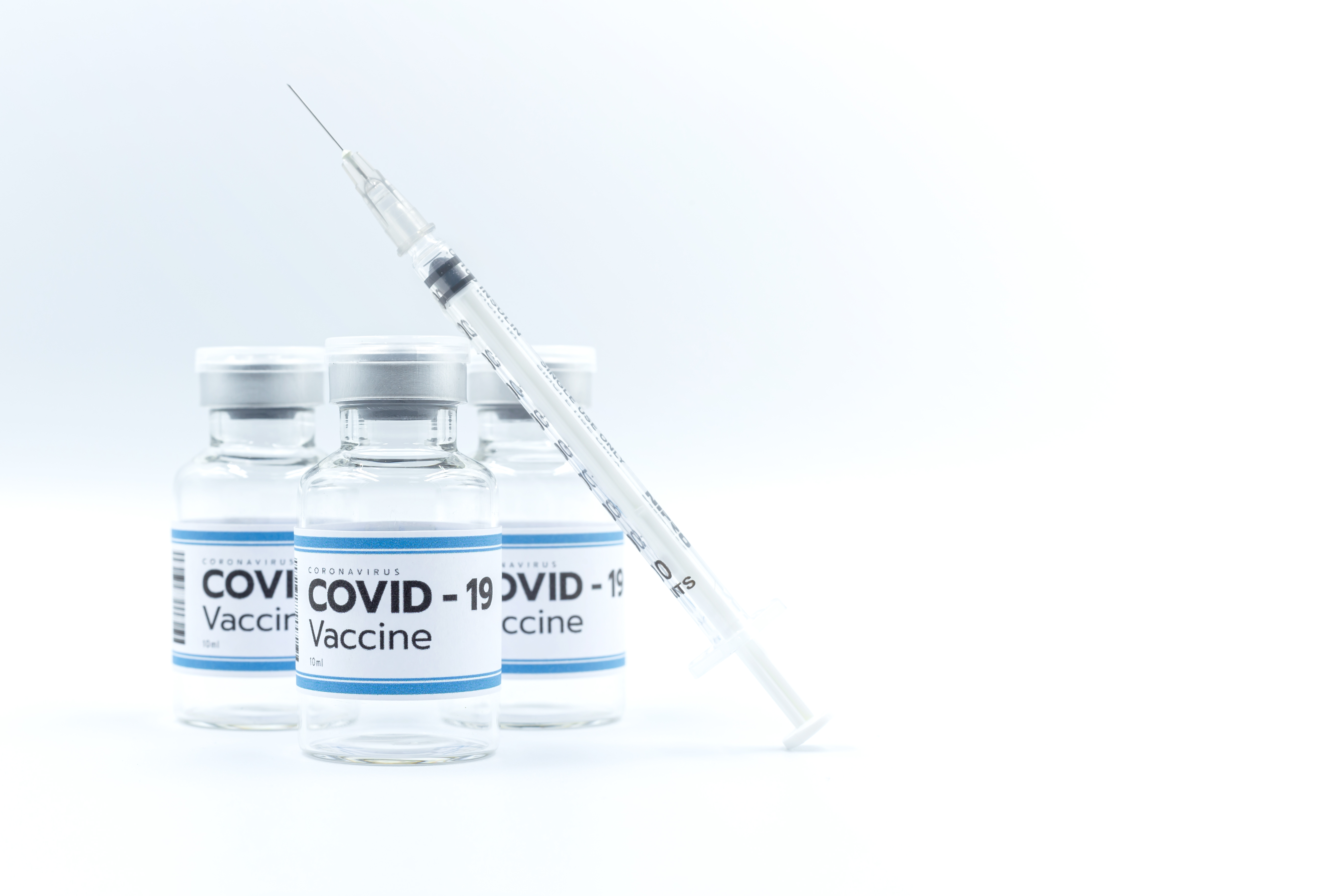  印度疫苗生產商表示，由於需求減少，去年12月已停產印度版阿斯利康疫苗，並於今年9月銷毀倉庫過期的1億劑疫苗庫存。