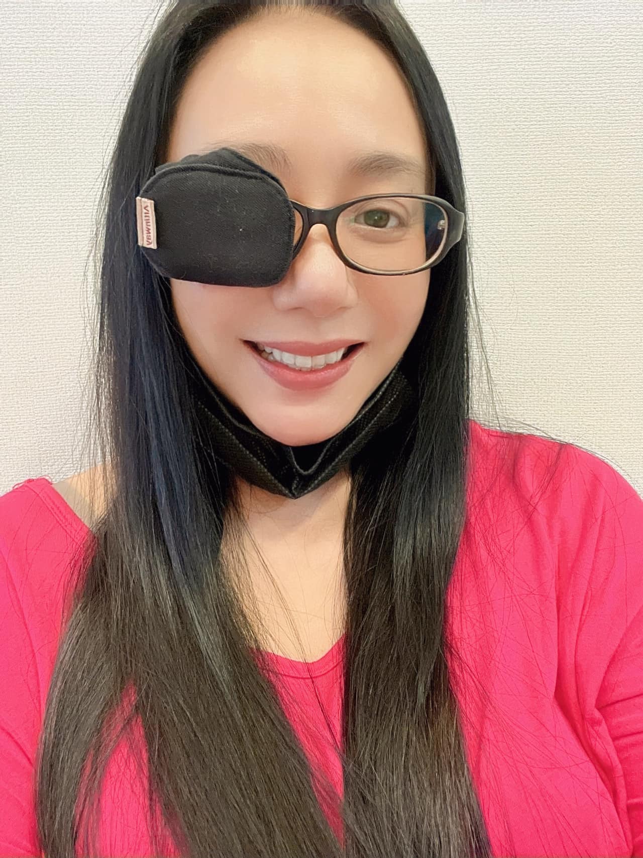 高慧君因失去眼睛平衡,一年沒戲可拍,沒收入。