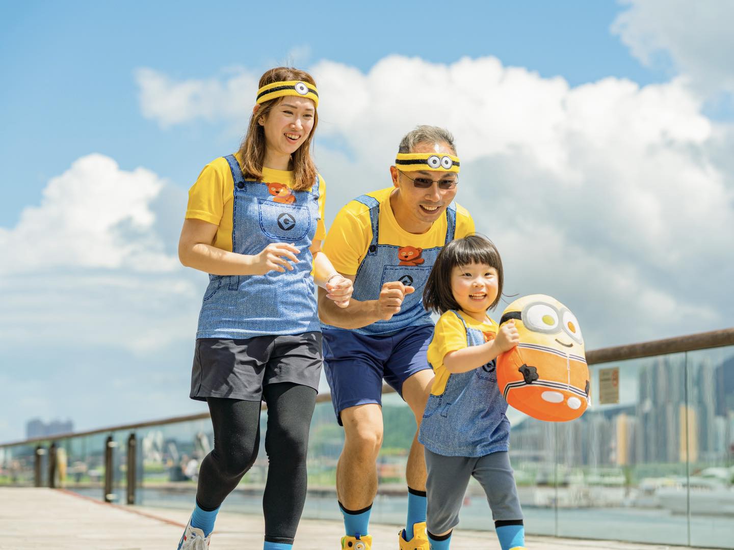今屆Minions Run設家庭2人組,家長可攜同3歲以上小朋友一同參加。