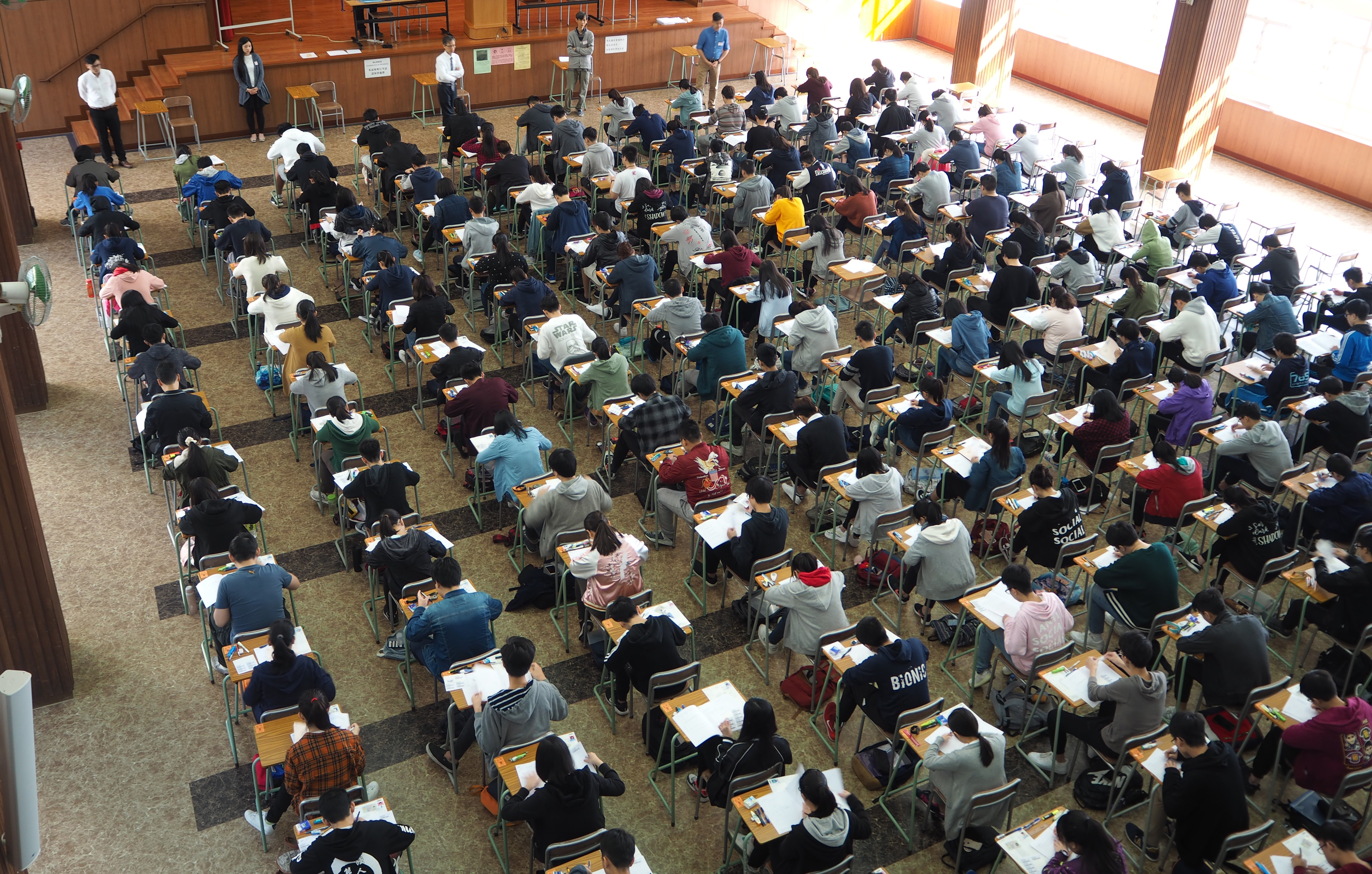 有調查指，七成半高中學生對應考DSE沒有信心。