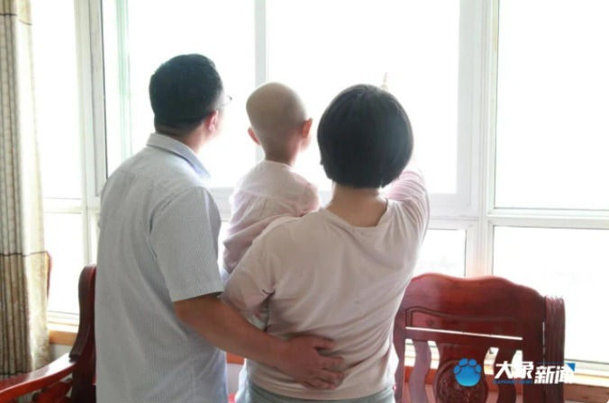 父母不忍放棄,表示會為了孩子全力以赴。