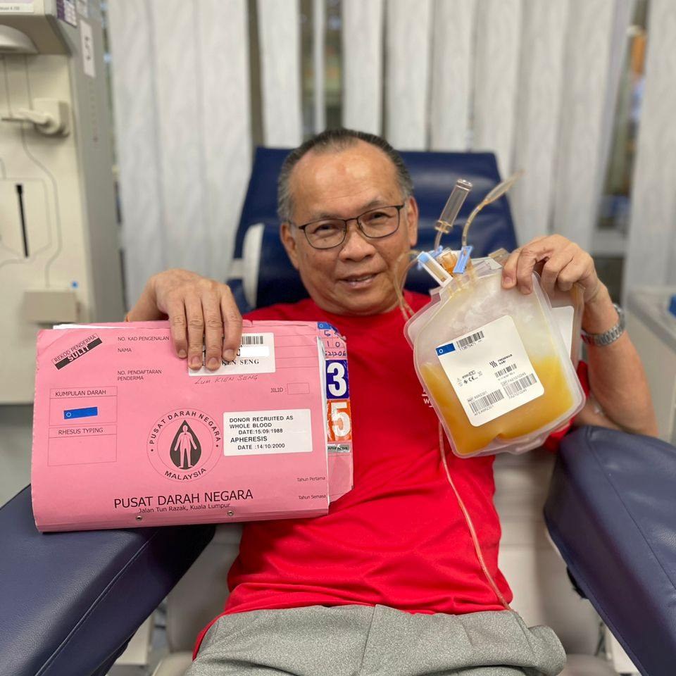 馬來西亞有一名華裔男子在過去的34年裏,捐血次數多達356次!