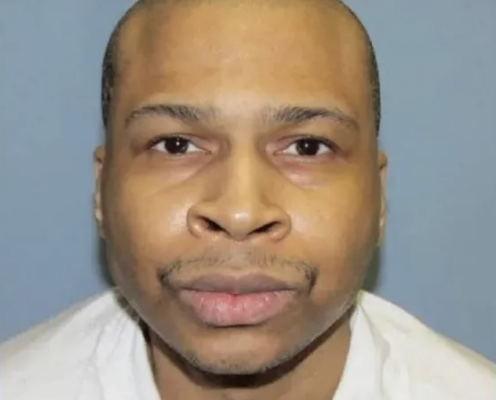 美國一名44歲囚犯拉特里奇(Thomas Lee Rutledge)被烘烤至體溫高達42.7度。