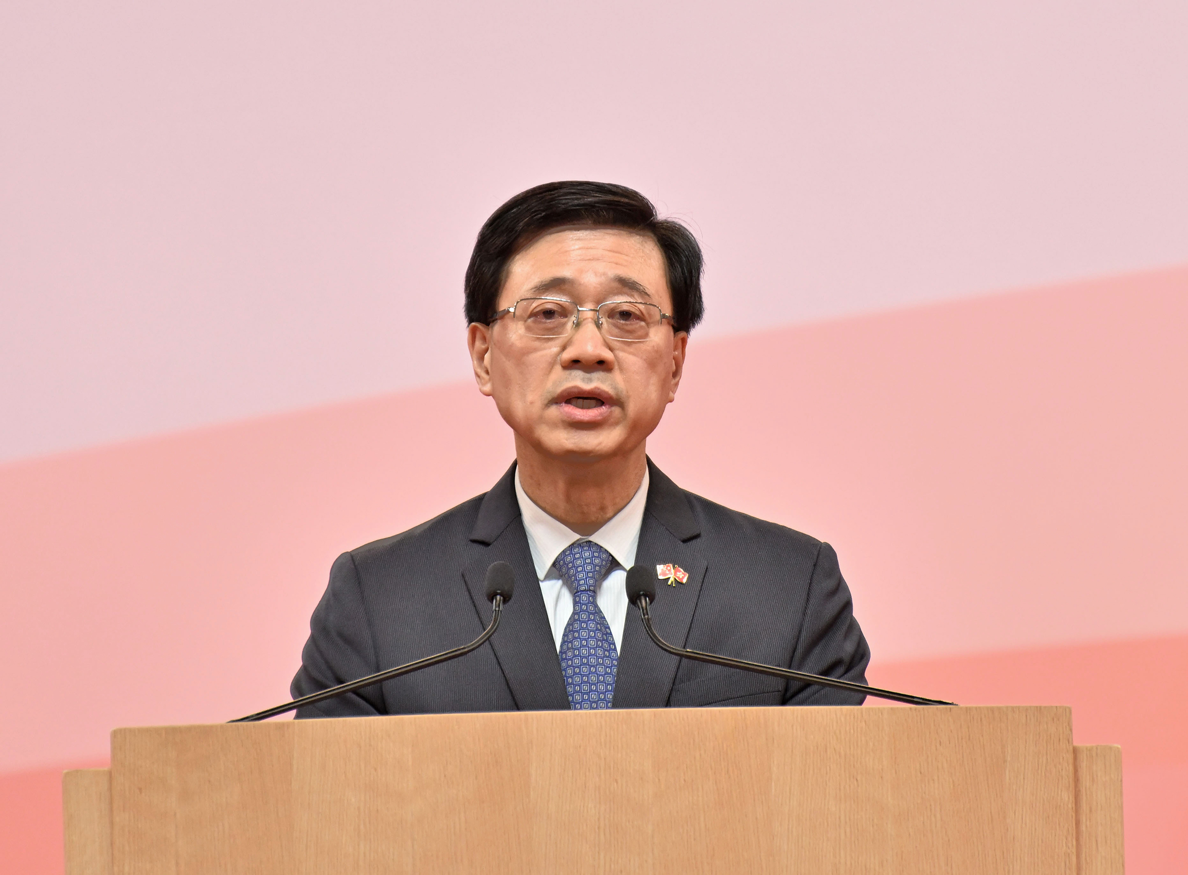 行政長官李家超新上任時提及要「說好香港故事」,被媒體和網民多次引用。