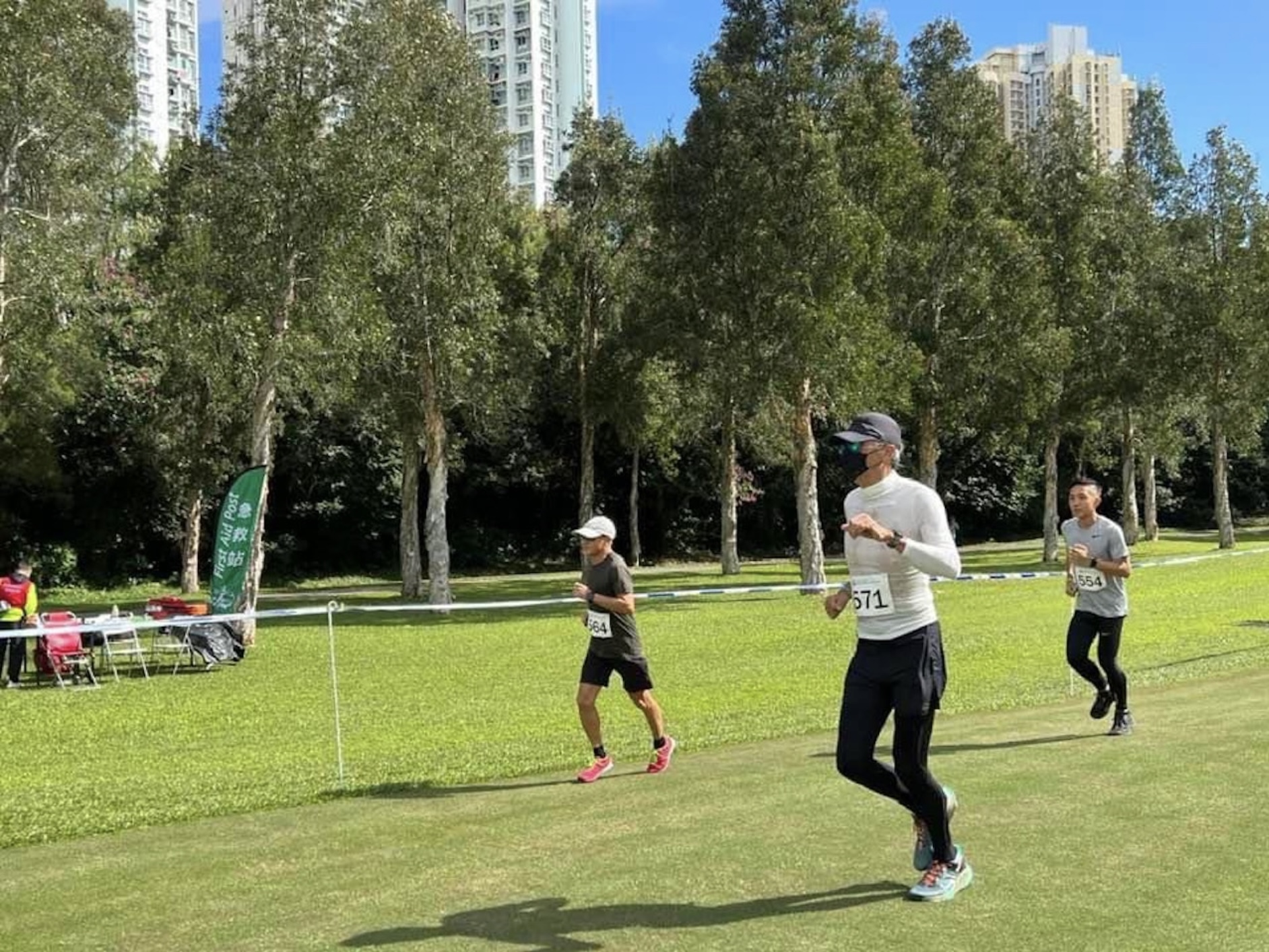 發哥最終以56分39秒衝線。