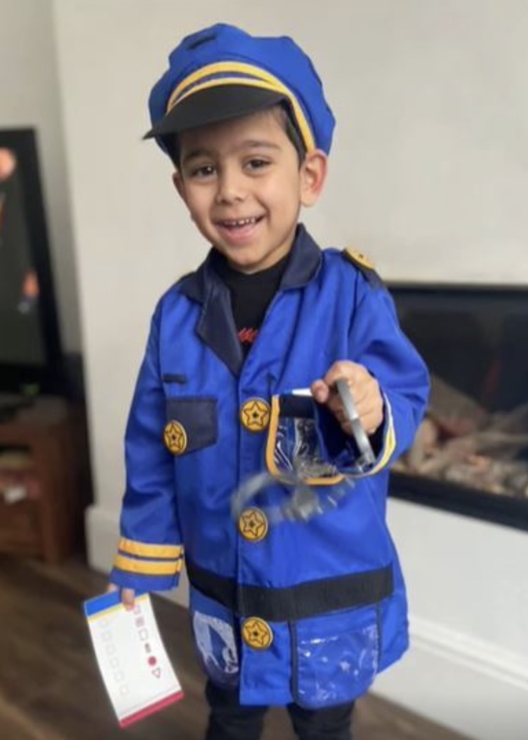 納希爾生前是一個活潑開朗的男孩。