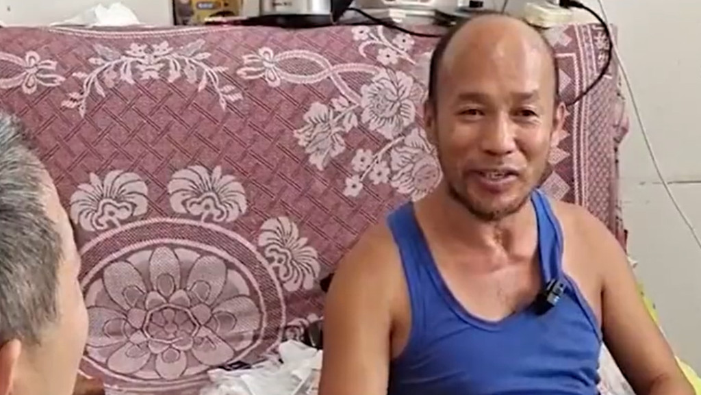 內地湖南一名男子因27年前的一場車禍導致他大腦受損失憶。
