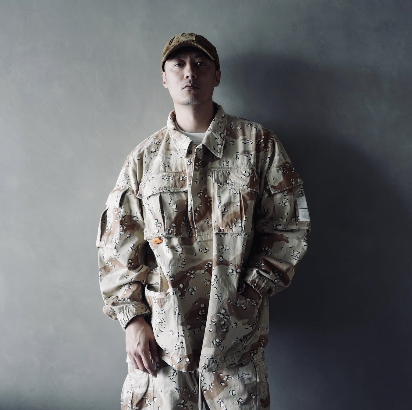 早前余文樂在飛往法國的飛機上也經歷恐慌症發作。