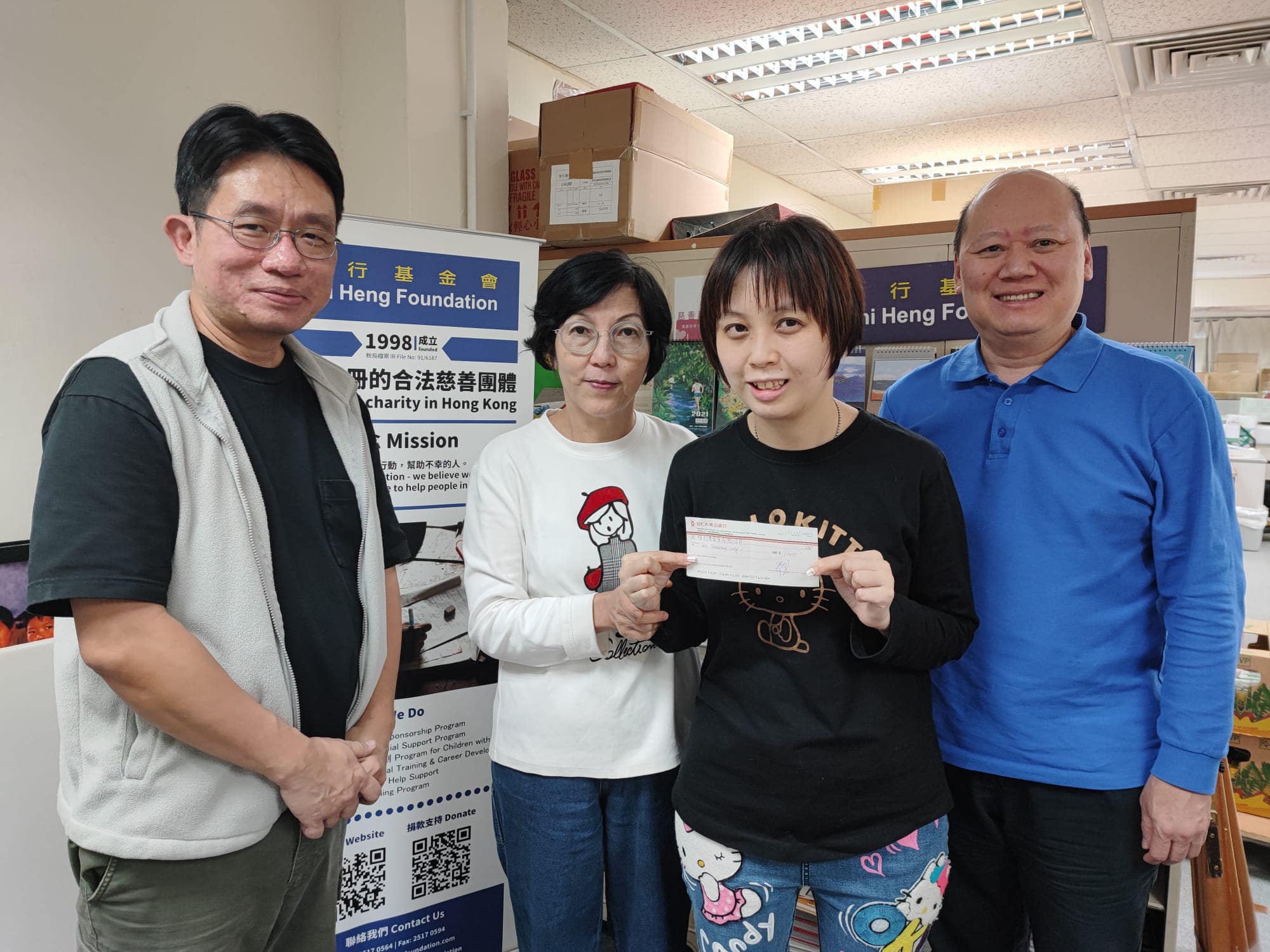 女兒Flora繼承媽媽的善心，每年生日都會將自己的零用錢捐給慈善機構。