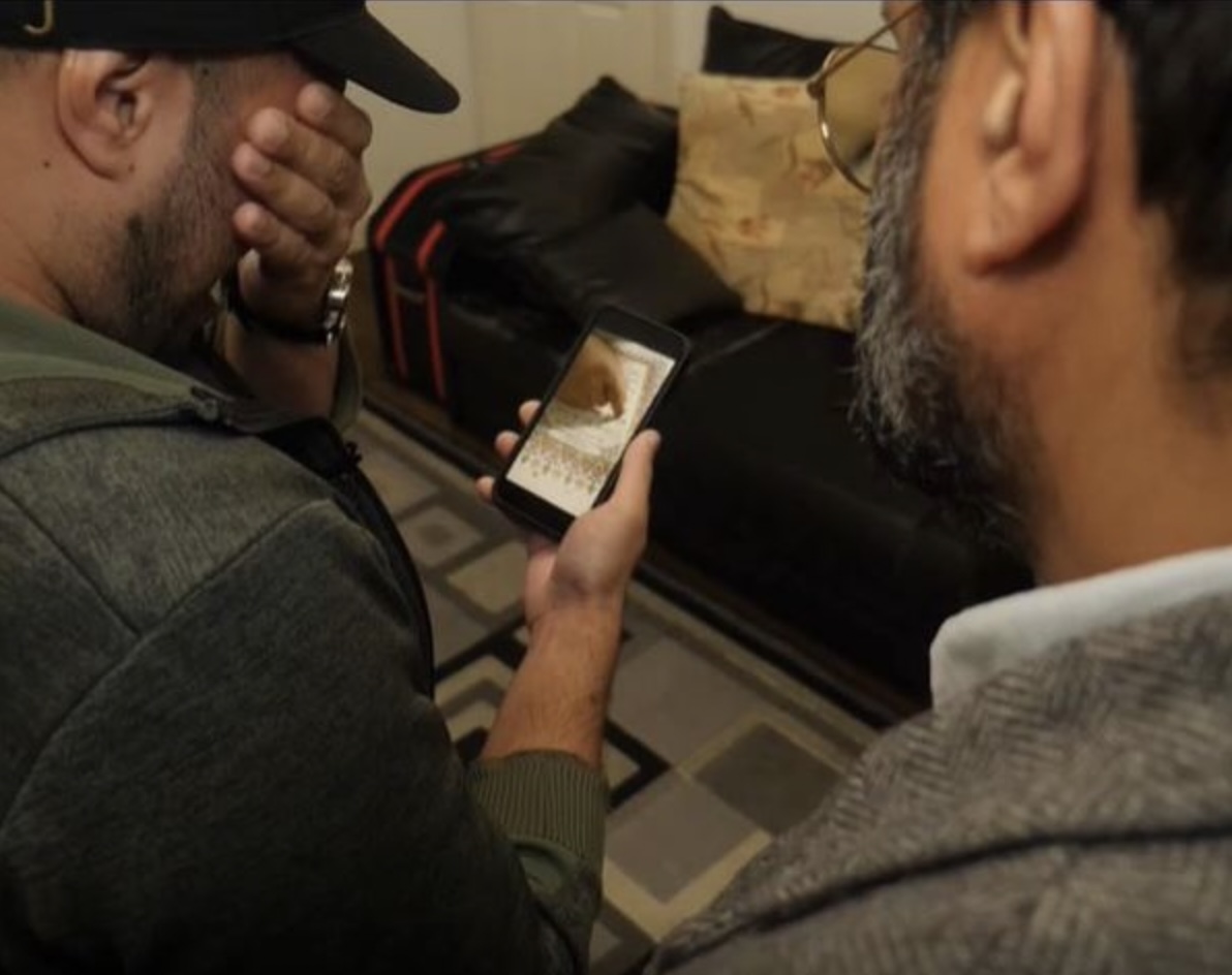 納希爾的叔叔在受訪時不禁難過落淚。