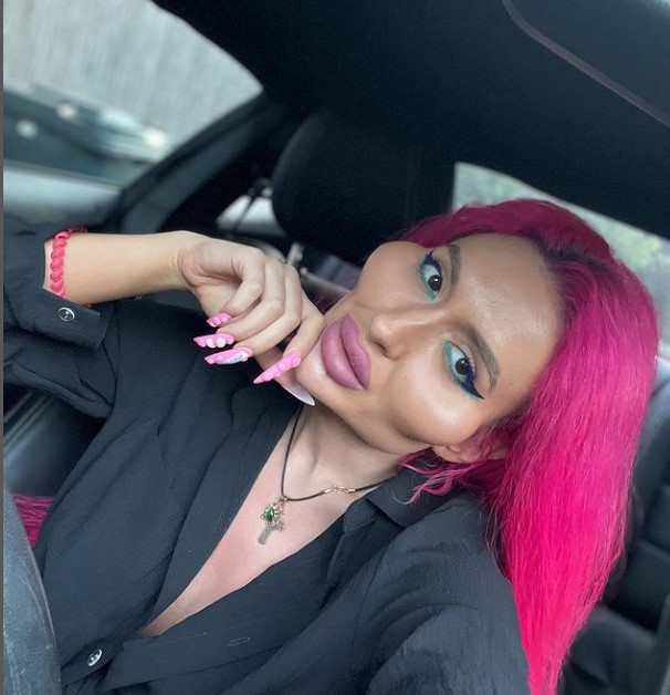 自稱「世界上最大臉頰」的Anastasiia Pokreshchuk。