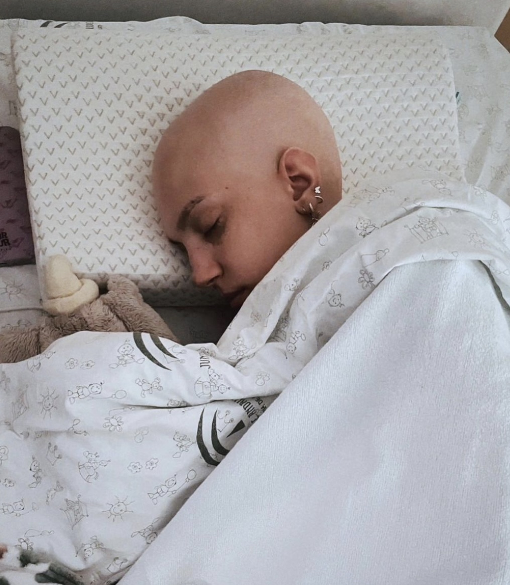 去年12月,Elena的病情突然惡化。