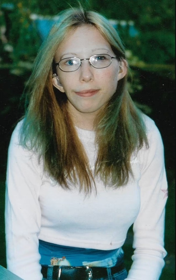 38歲的女子Laura Winham一出生就罹患,後來又被診斷患有精神分裂症。