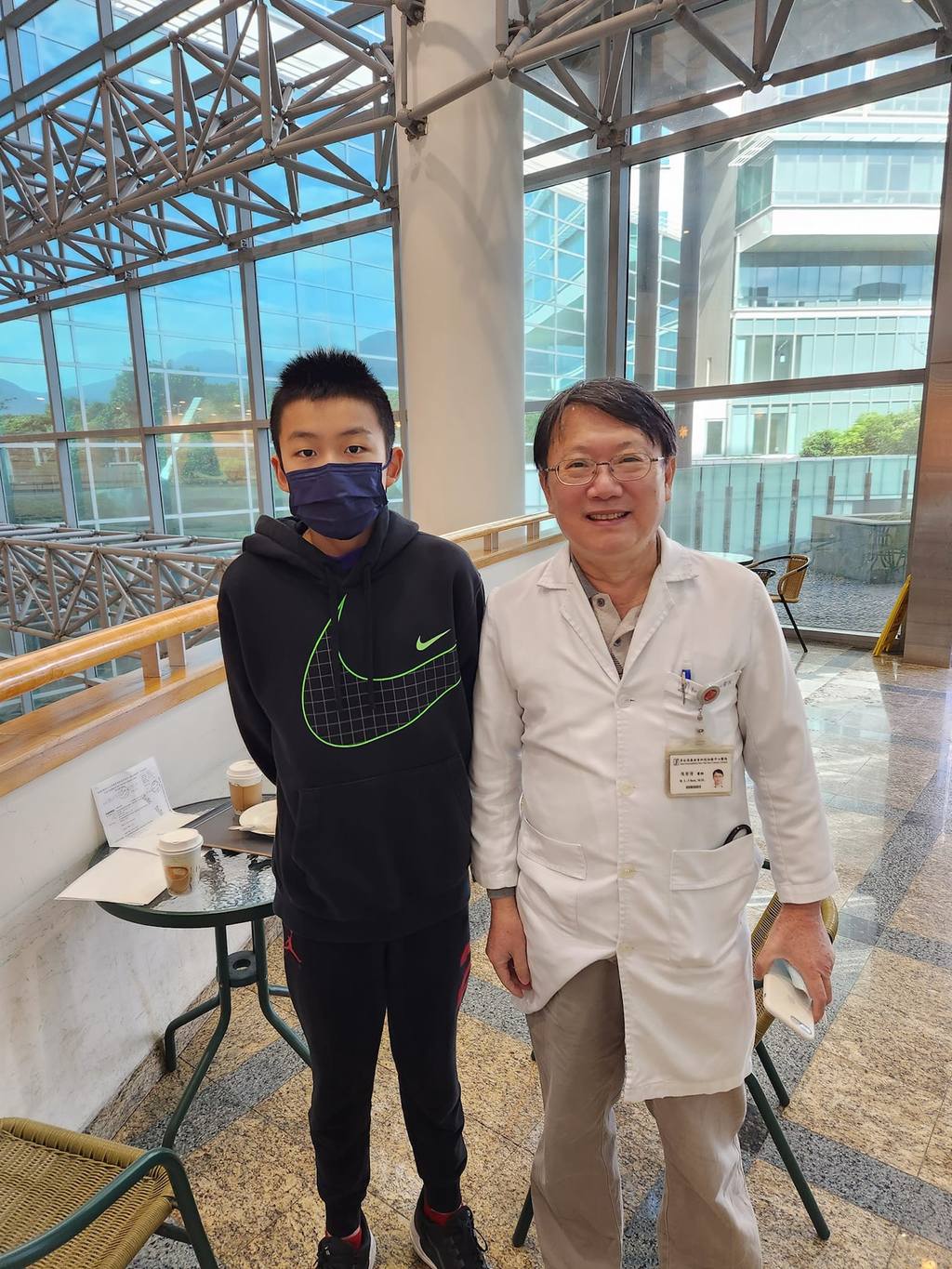 台大電機系教授葉丙成近日在社交平台Facebook發文分享這則真人案例。