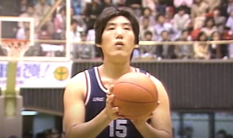 在事業全盛時期被迫離開球壇。