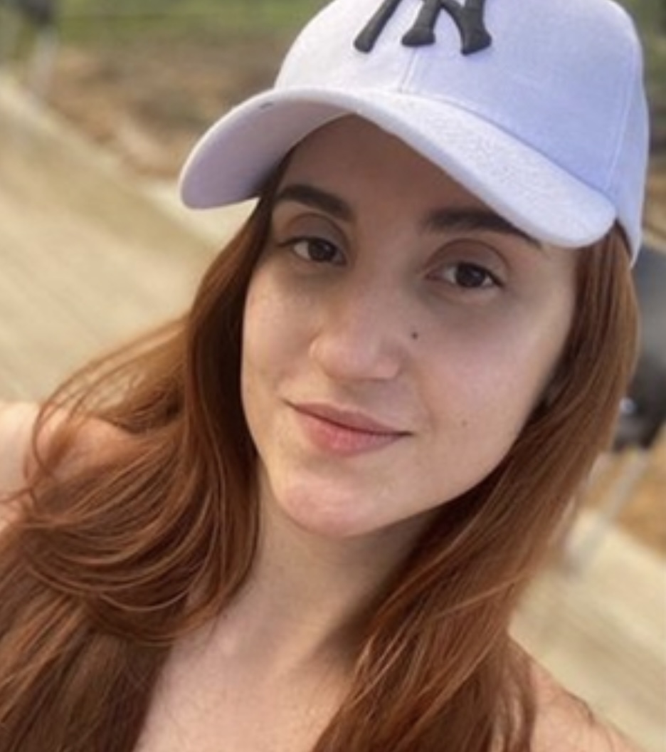 凱倫做完手術才剛進家門不久就陷入昏迷。