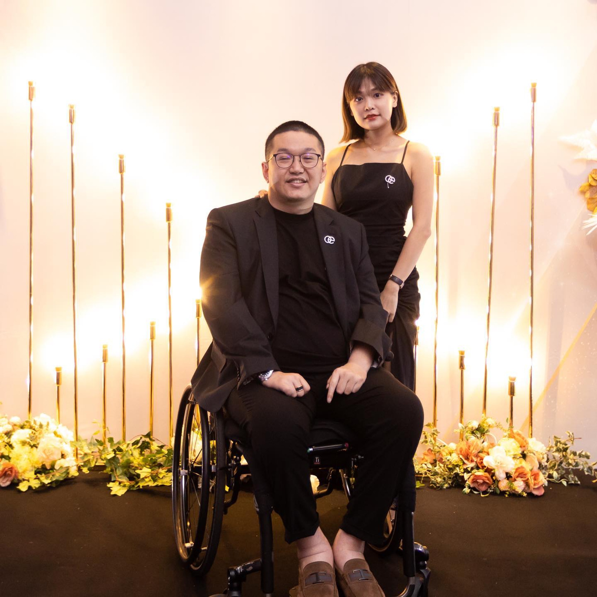2人的勵志愛情故事令人動容!