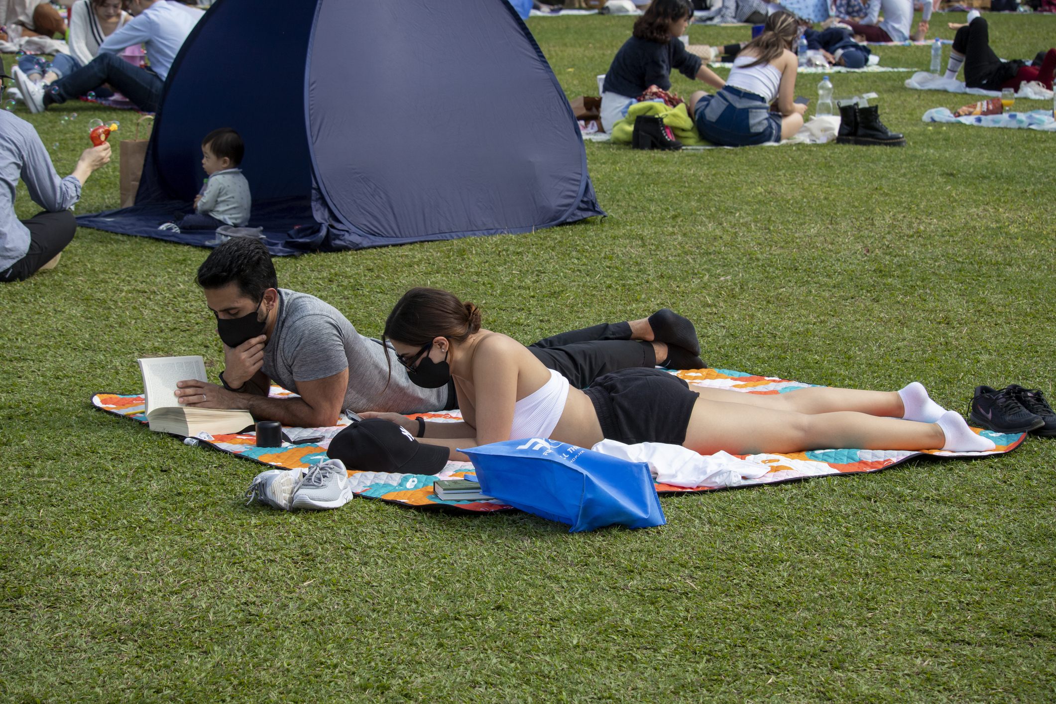 本港3月1日起取消口罩令，結束959天戴口罩的日子。