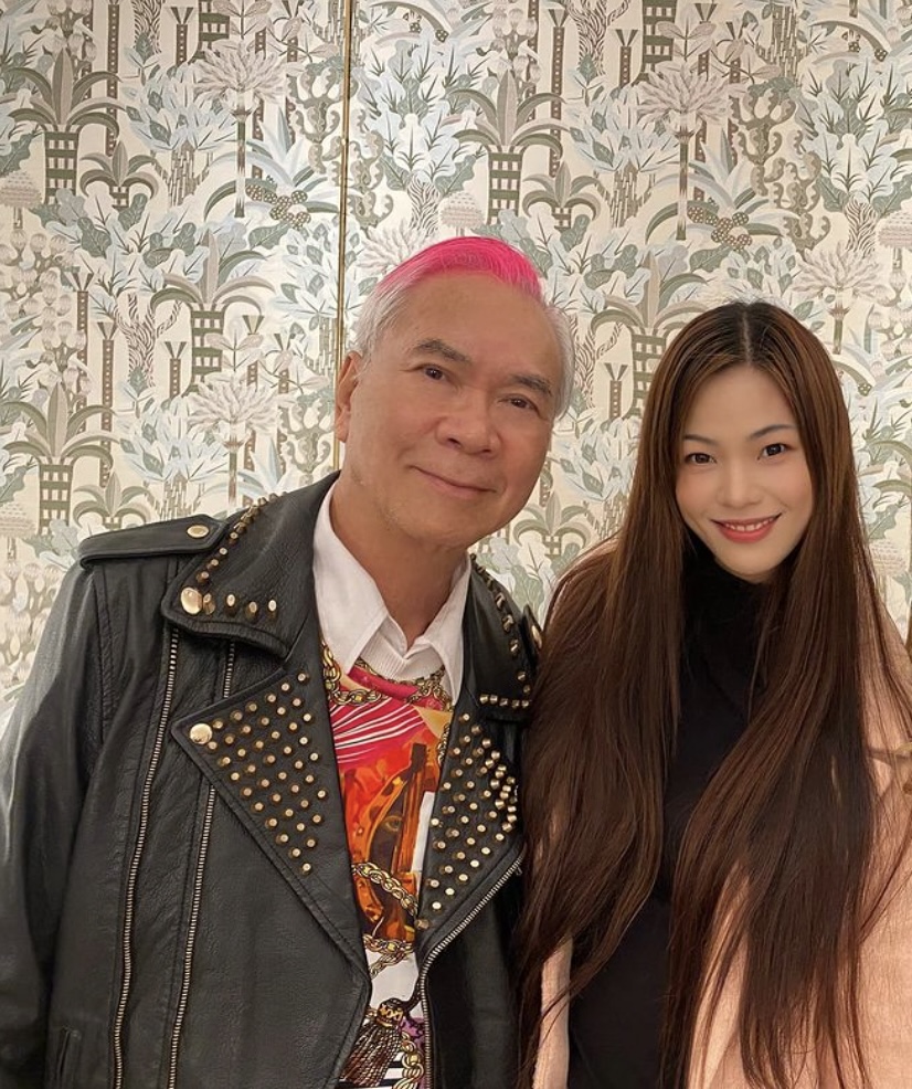 李龍基與小36歲的女友Chris Wong談「爺孫戀」，近年越愛越高調。