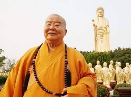 星雲大師生前曾説，「身後事一切從簡，尤其我們是貧僧，要簡約面對大衆」。