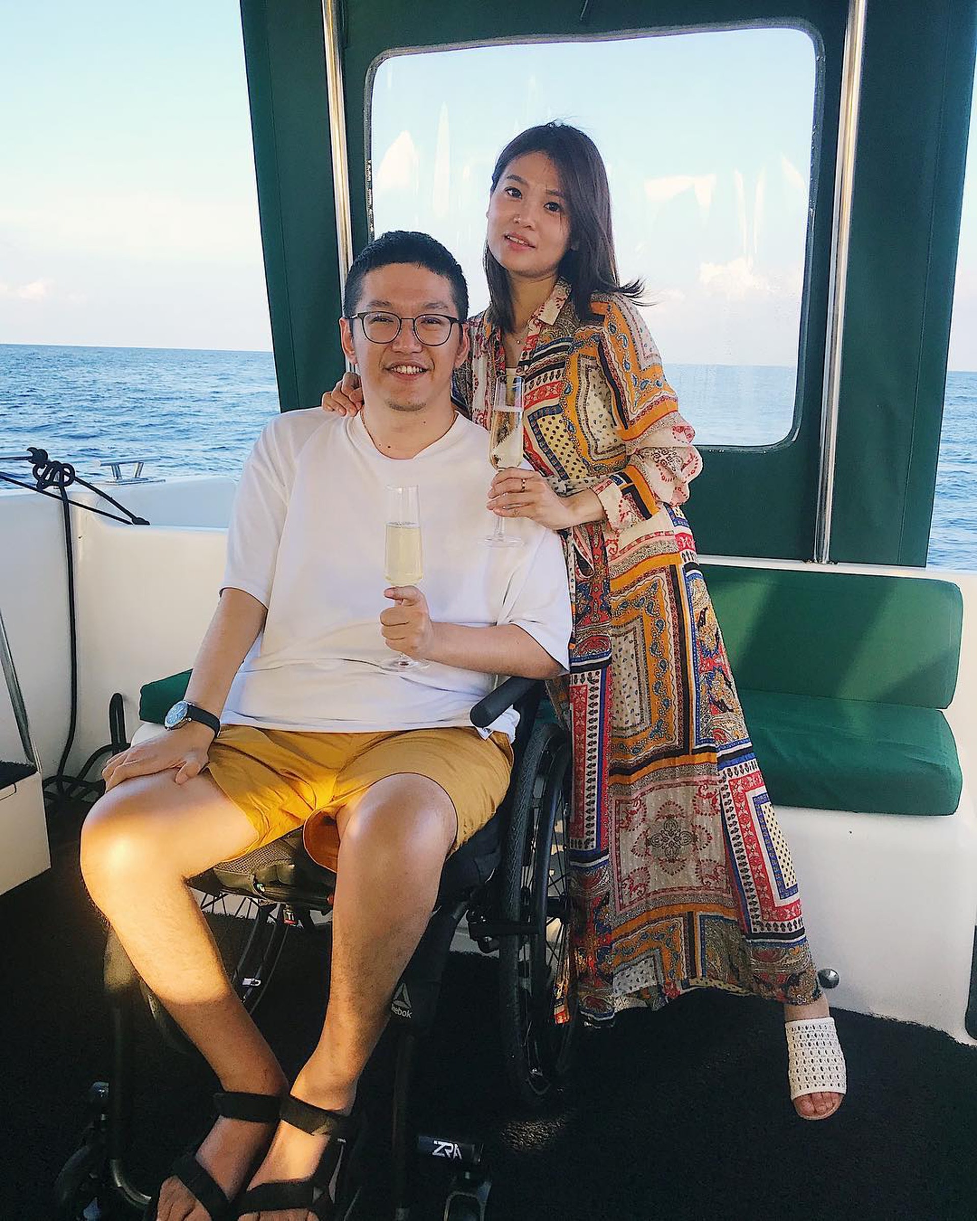 男友陳耑溶與女友黃淨泯。
