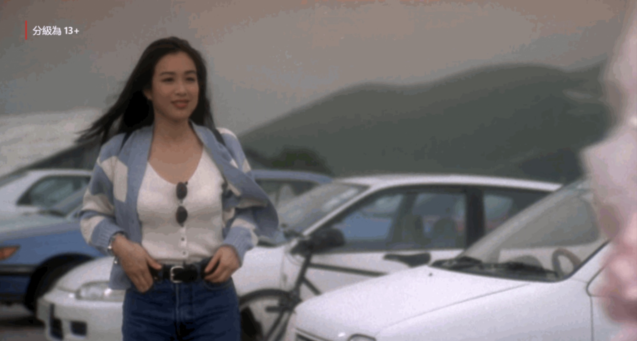 鍾麗緹年輕時被譽為是90年代的性感女神。