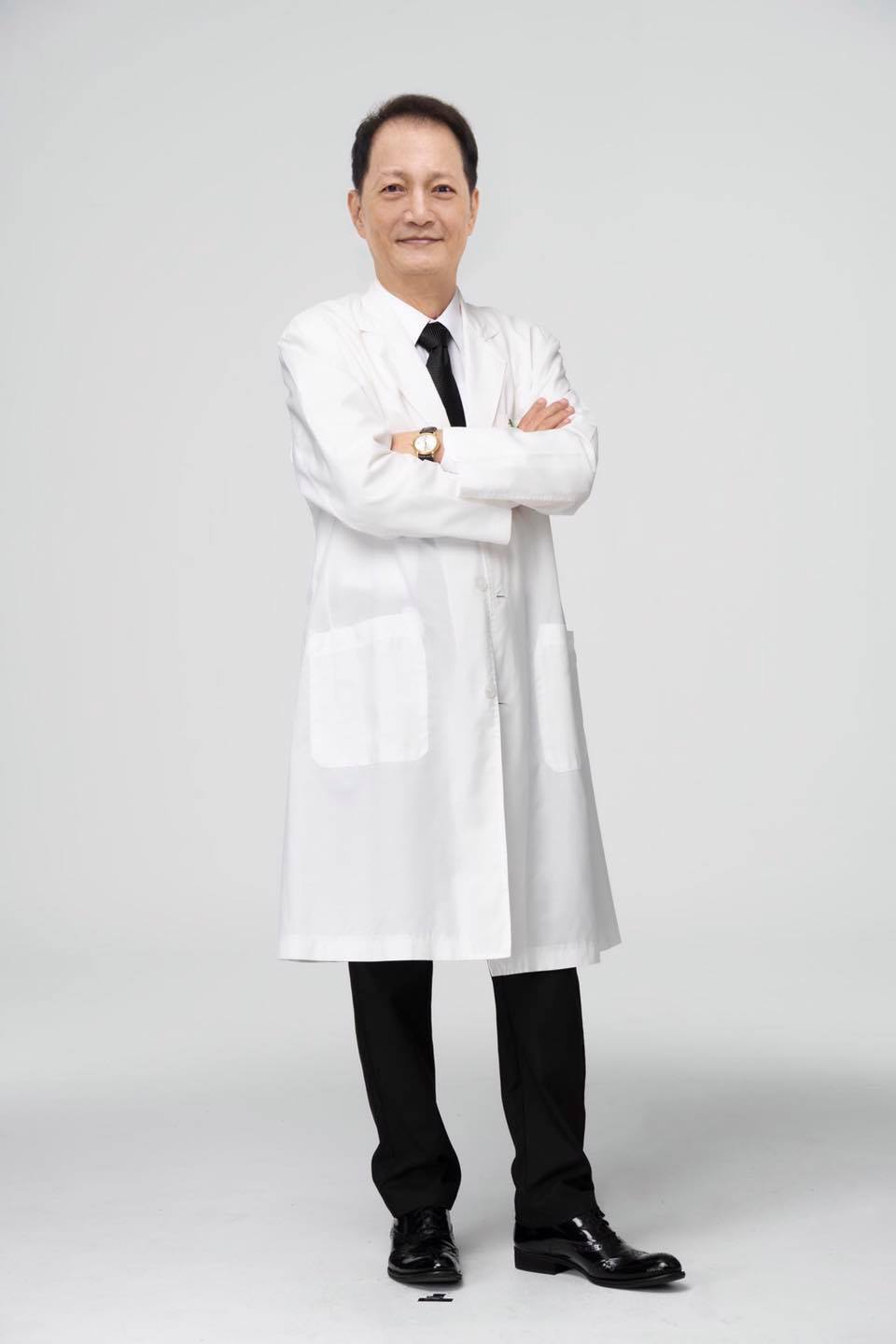 陳醫生表示自己在32歲時,陸續患上4種不同的癌症。