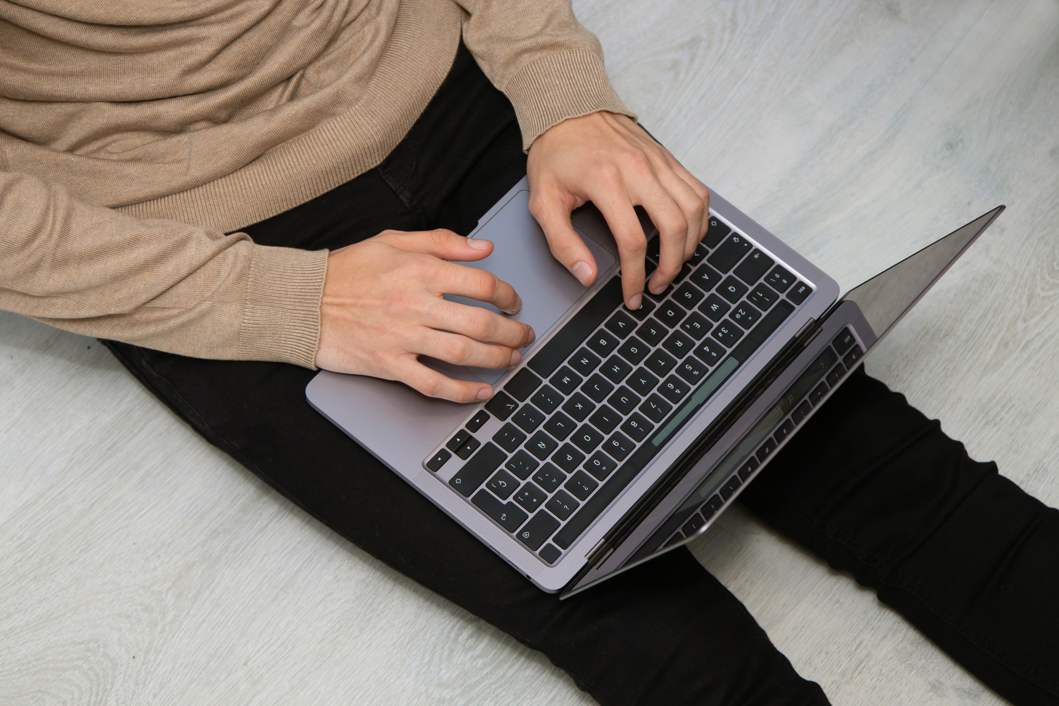 網民認為是女子沒有照顧好自己的父親，反而還在網上譴責別人。