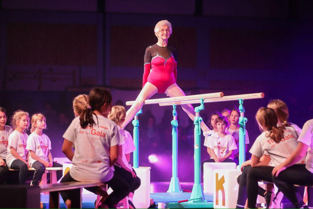 「我的臉看起來很老,但我的心卻很年輕。」