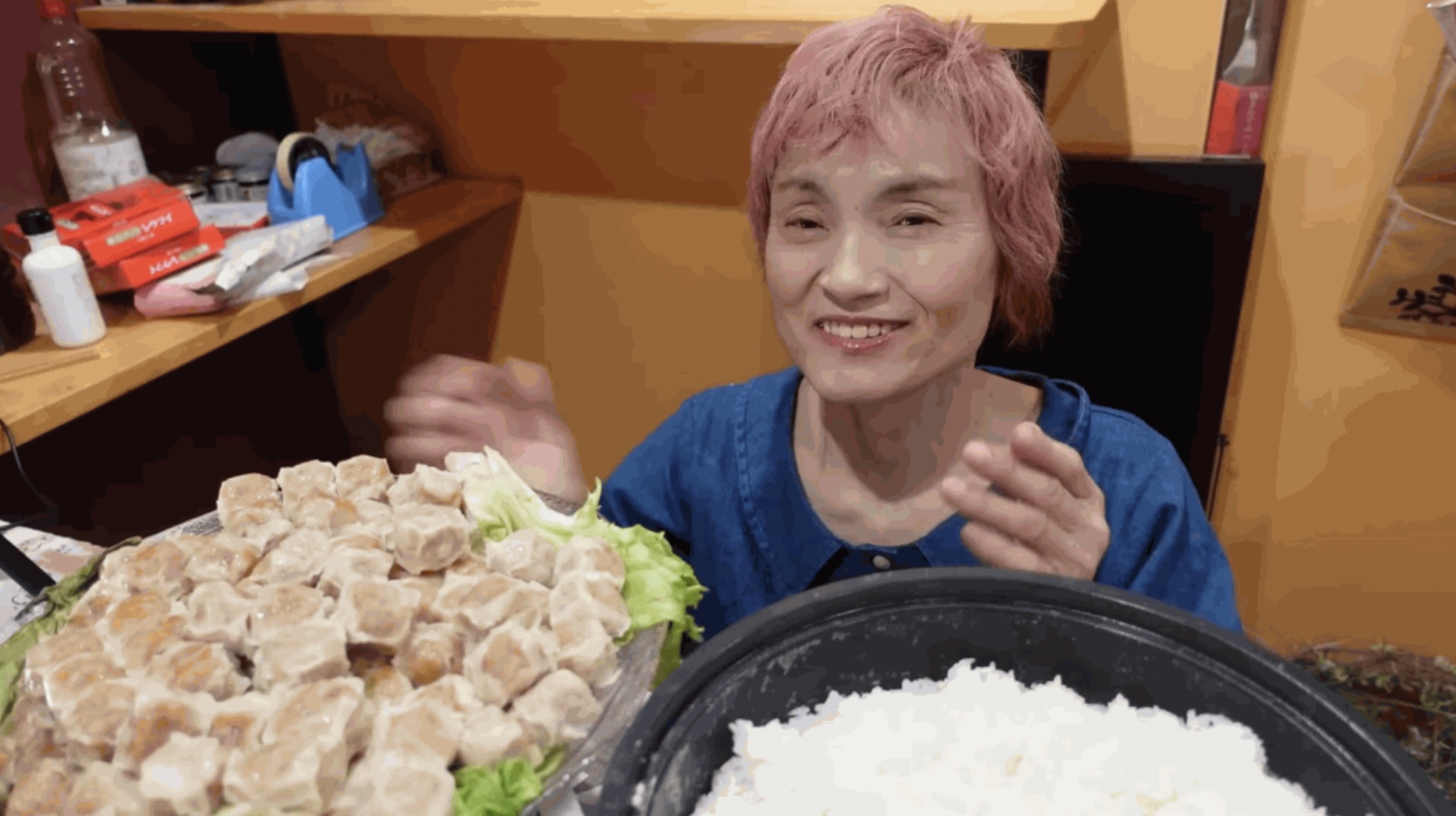 被外界封為「魔女菅原」。