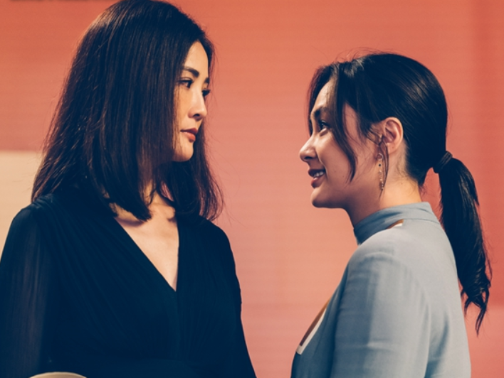 劇中阿Sa與鍾欣潼更是敵對關係，上演鍾欣潼掌摑阿Sa，「姊妹反目」場面，但戲外依然是好姊妹。