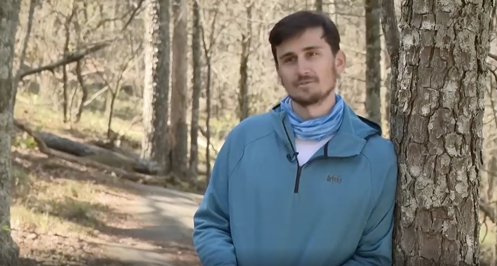 成功減掉200磅的他與先前差別甚大。