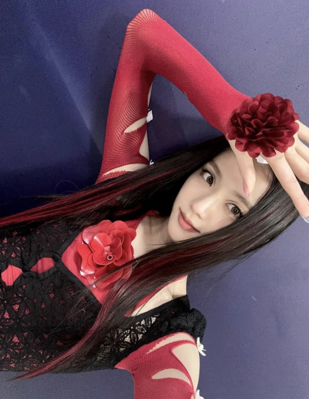 Jisoo在《Flower》MV中絕美的外貌令人相當驚艷。