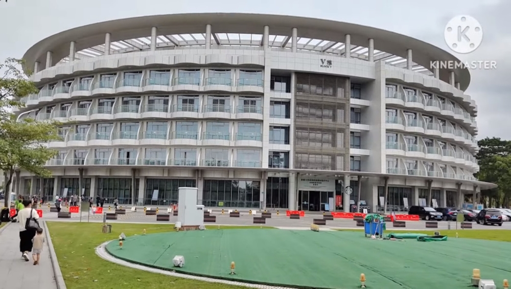 有港人分享自己北上香港大學深圳醫院看中醫門診的經歷，指由登記到取藥全程不用兩小時，大讚服務快靚正。