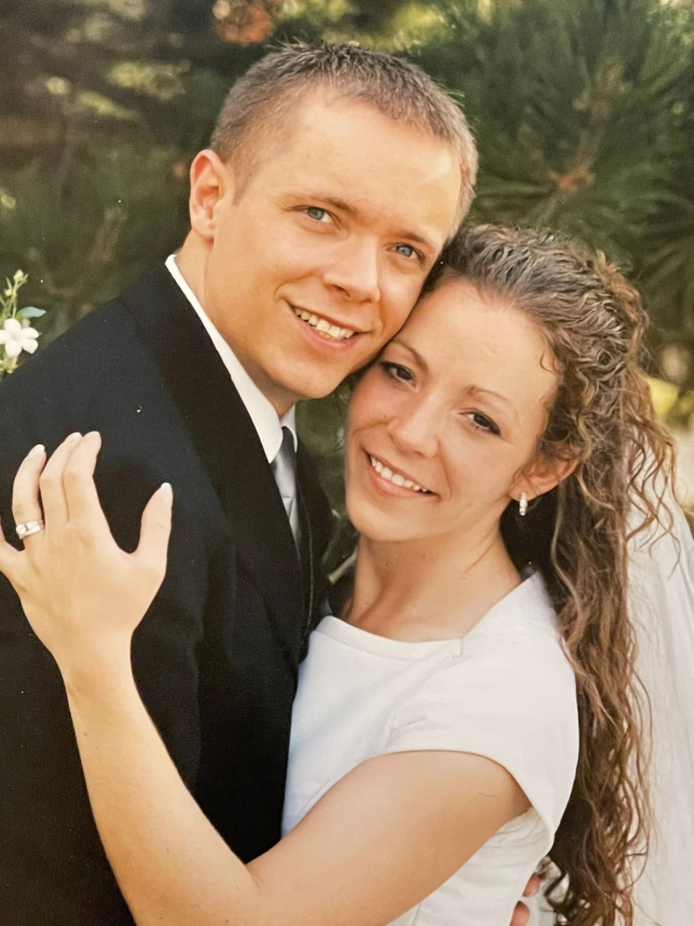 47歲的唐娜與丈夫萬納在高中相戀並於2003年結婚。