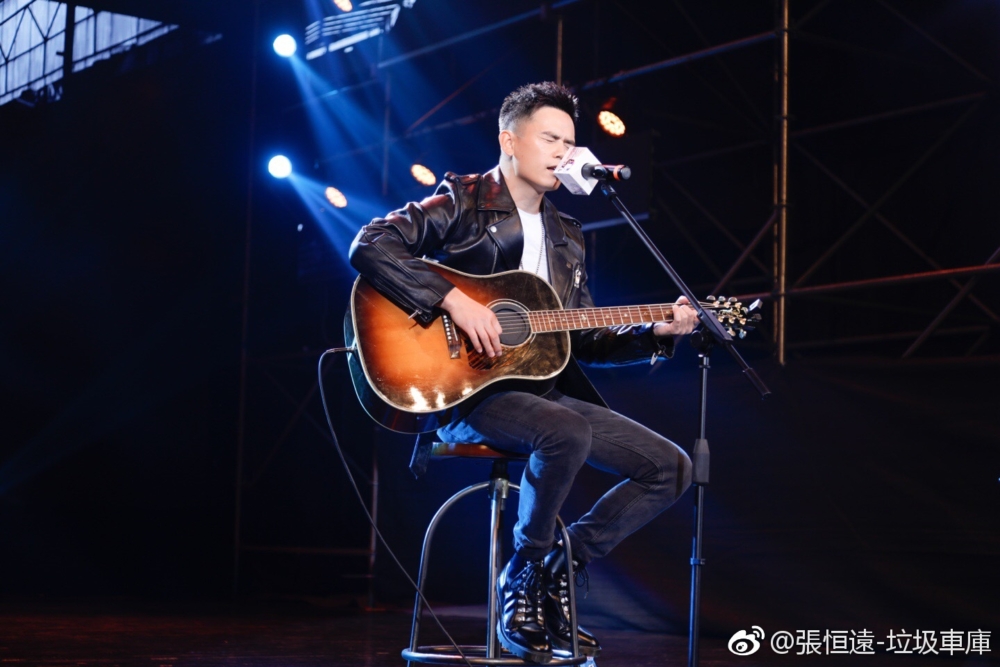 張恒遠於2013年參加內地著名節目《中國好聲音》第二季,在汪峰隊下獲得冠軍,再奪下全年度總決賽的亞軍之位。