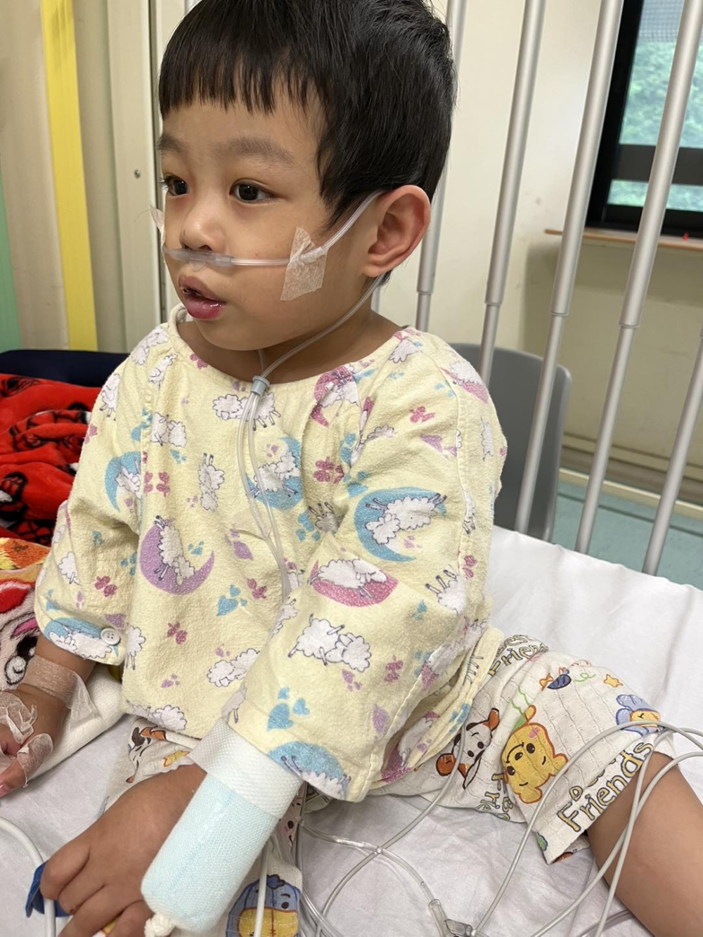 今次是信信本月第3度入院。