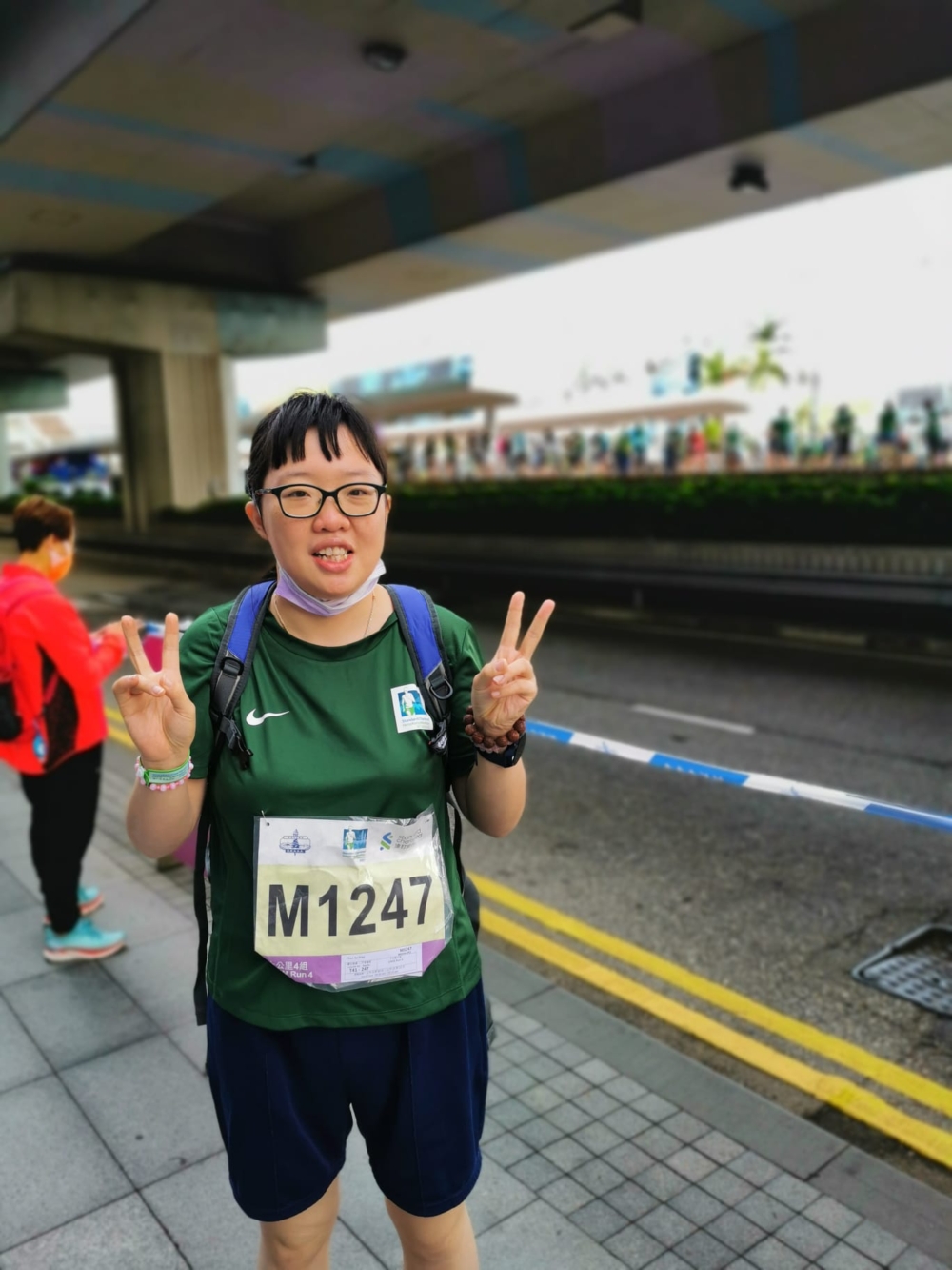 珈汶自幼體弱，陳爸爸親自陪她去跑步，珈汶由以往跑10分鐘就筋疲力盡，到後來成功挑戰馬拉松，爸爸在此功不可沒。