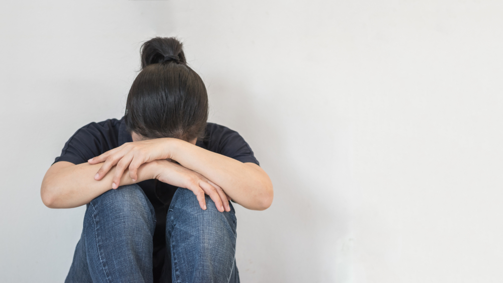 女性失業者怒指自己遭到年齡歧視,通過言語表達去傷害她。