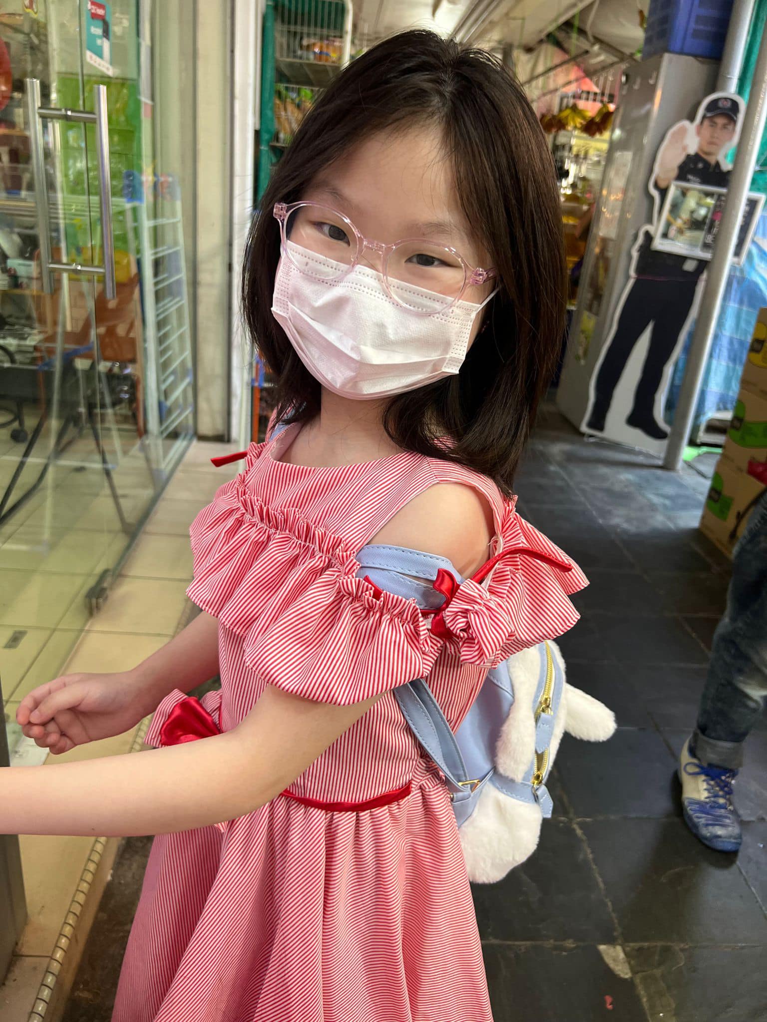 薈瑄也在醫院進行了治療,效果有所好轉,雖然每個星期仍然需要去醫院接受內窺鏡檢查,但目前已經順利出院。