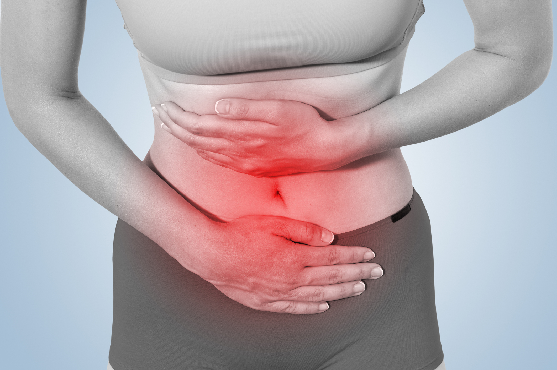 腹大便便,經常感到腹部脹氣、腹痛或不適感、嗝氣、胃脹、噴嚏、打嗝、經常放屁等。這些症狀可能會導致不適和困擾,但通常並不嚴重。不過,情況持續亦會造成困擾。出現以上症狀有機會是患上了小腸氣。