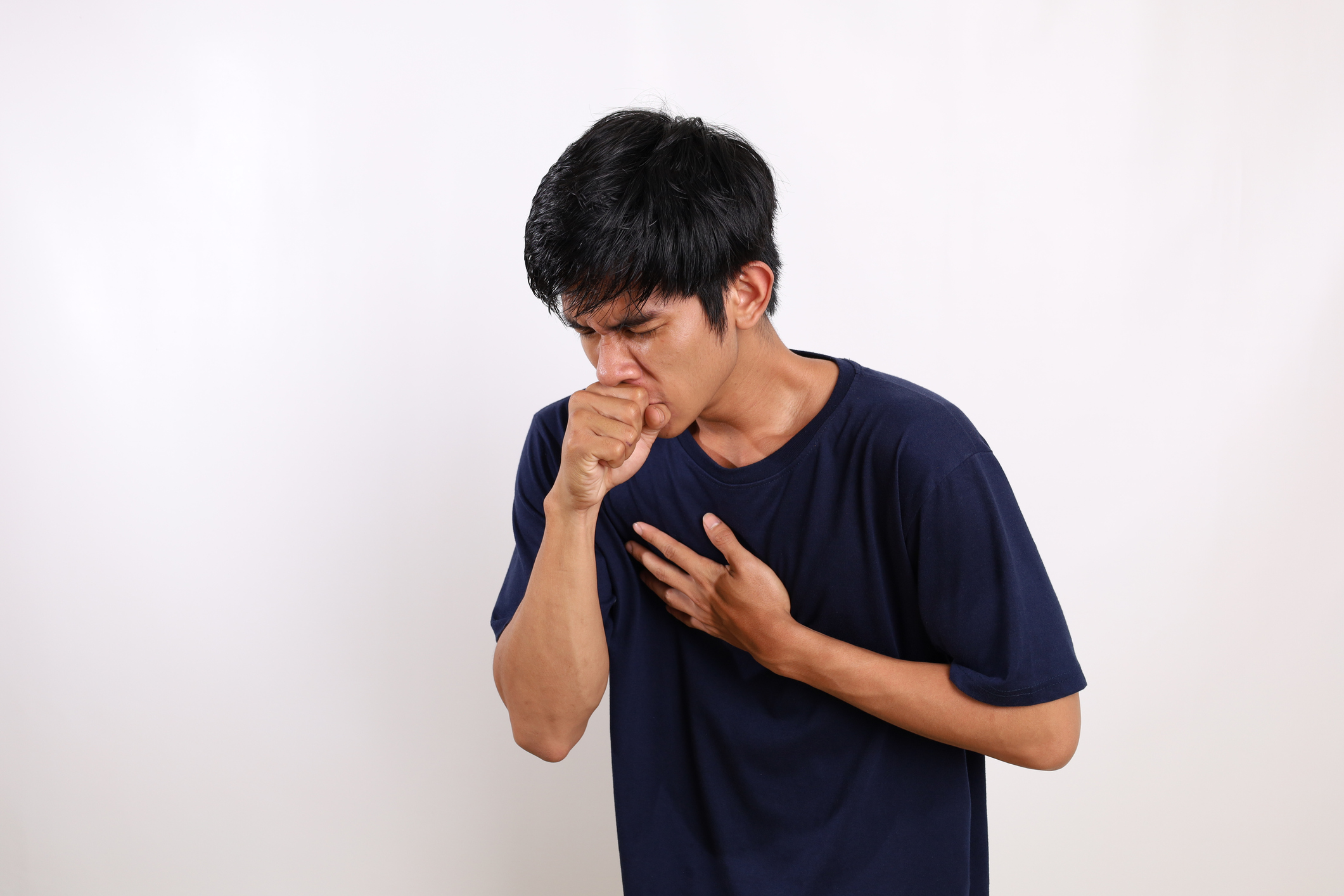 咳嗽幾周未愈,需留意,因為五臟咳嗽日久不愈,就可能會傳移至六腑。