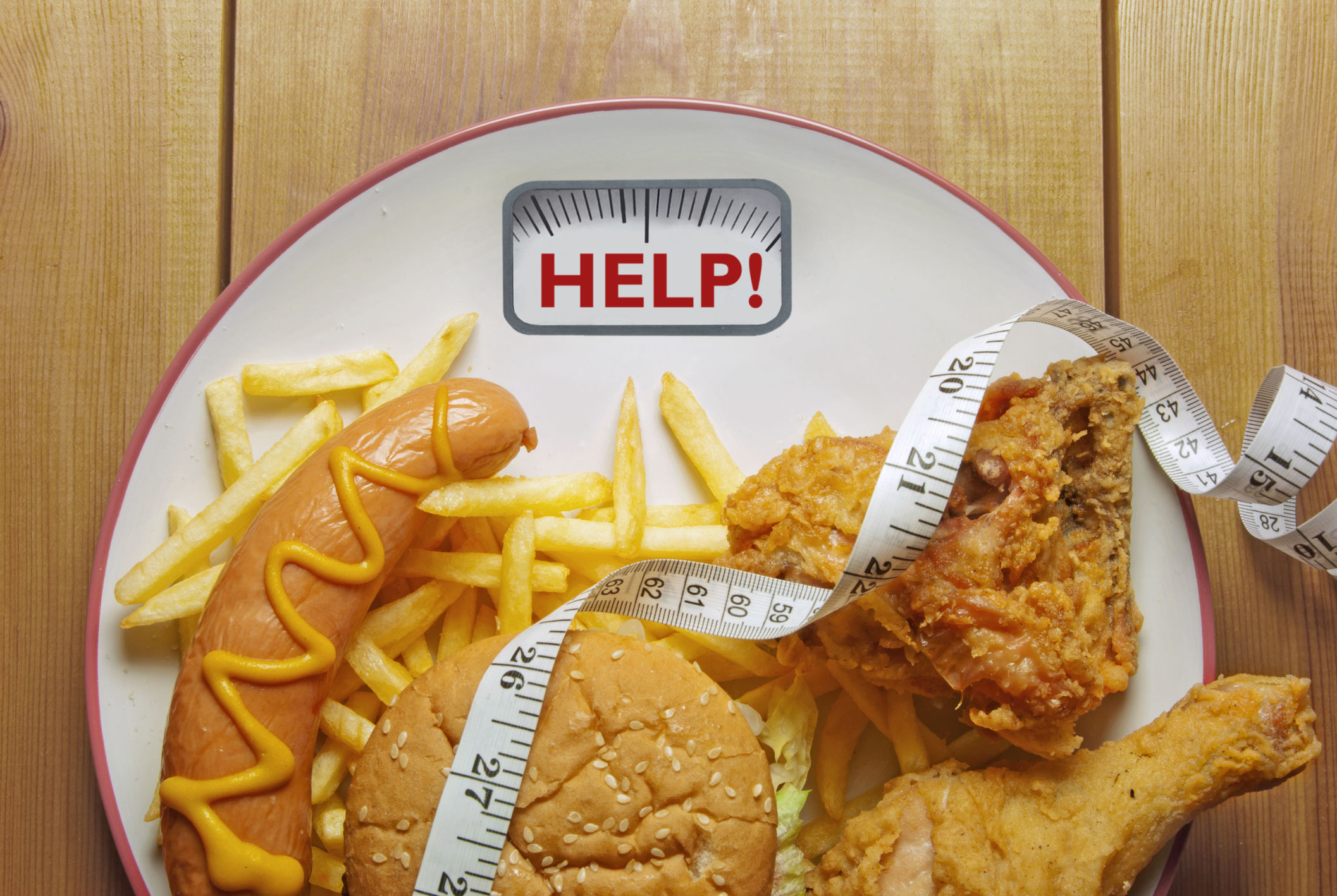 高脂飲食與大腸癌風險增加可能是因攝入過量的飽和脂肪與反式脂肪,促使體內慢性炎症與胰島素抵抗。