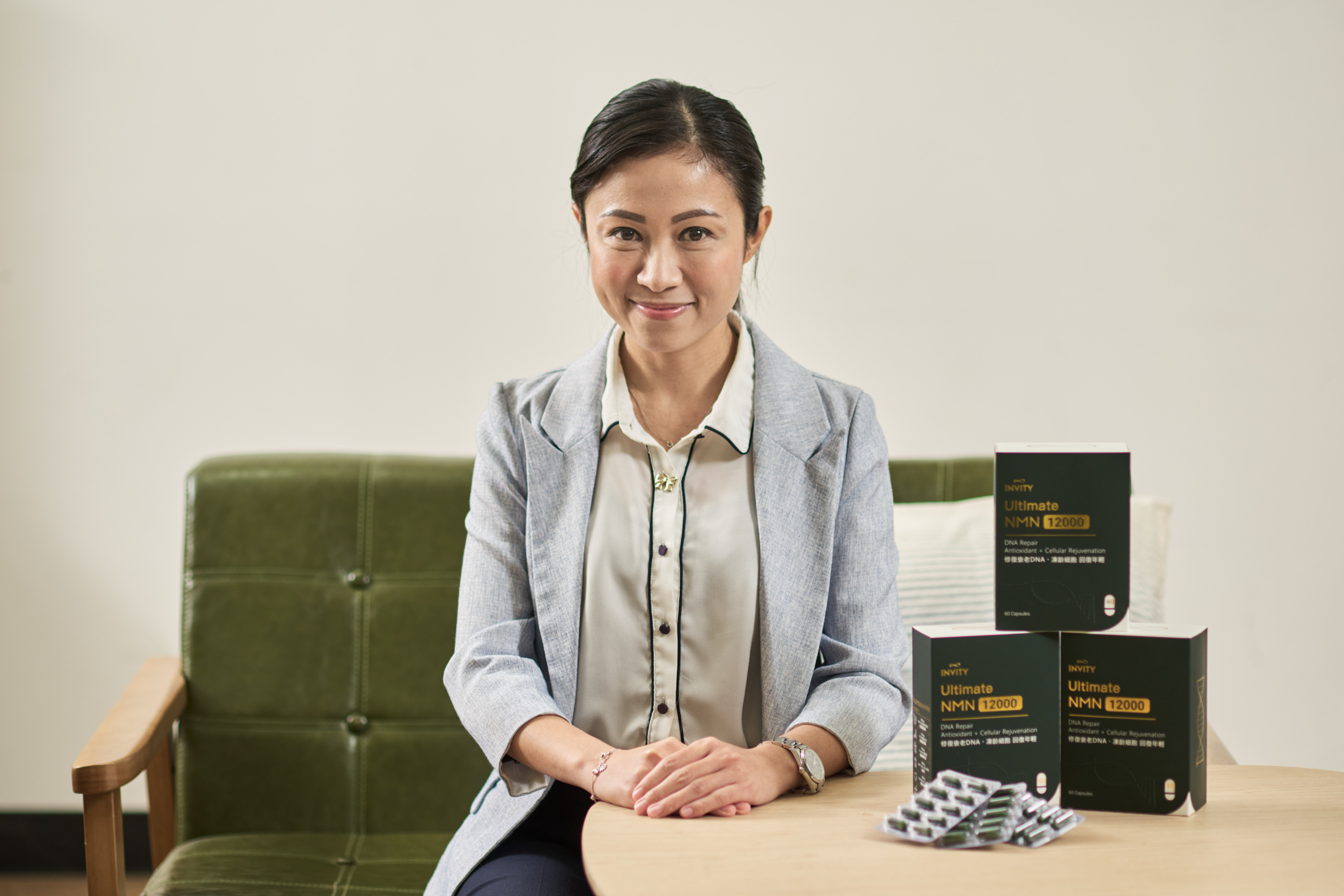 營養師Annie Lee認為,複合配方的NMN產品較單一NMN產品,更全面發揮抗衰老功能。