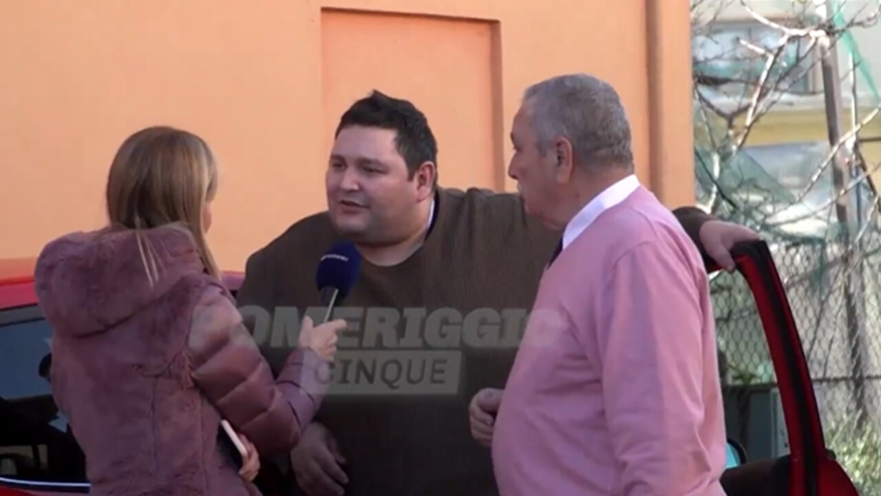 當Fricano入獄一年後，因監獄的高熱量飲食導致其體重從剛入獄的118公斤暴增至200公斤。