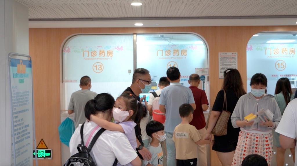 踏入冬季，不少傳染病紛紛爆發，內地近日就有肺炎支原體等呼吸道疾病爆發感染潮，不少兒童「中招」。