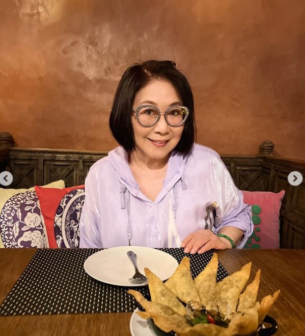 李司棋早已透露自己患有突發性耳聾,當時她的聽力已經只剩下三至四成。